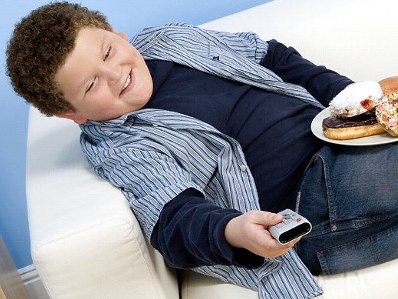 Bambina vegana “denutrita” fa notizia, milioni di bambini obesi fanno PIL!!
